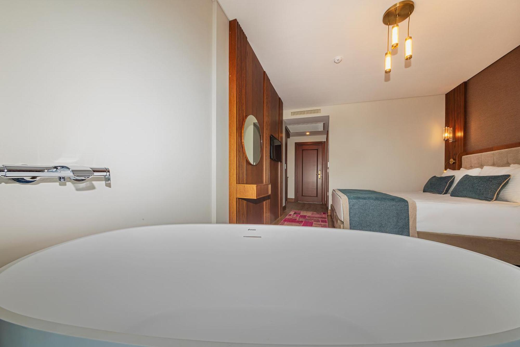 Triton Istambul