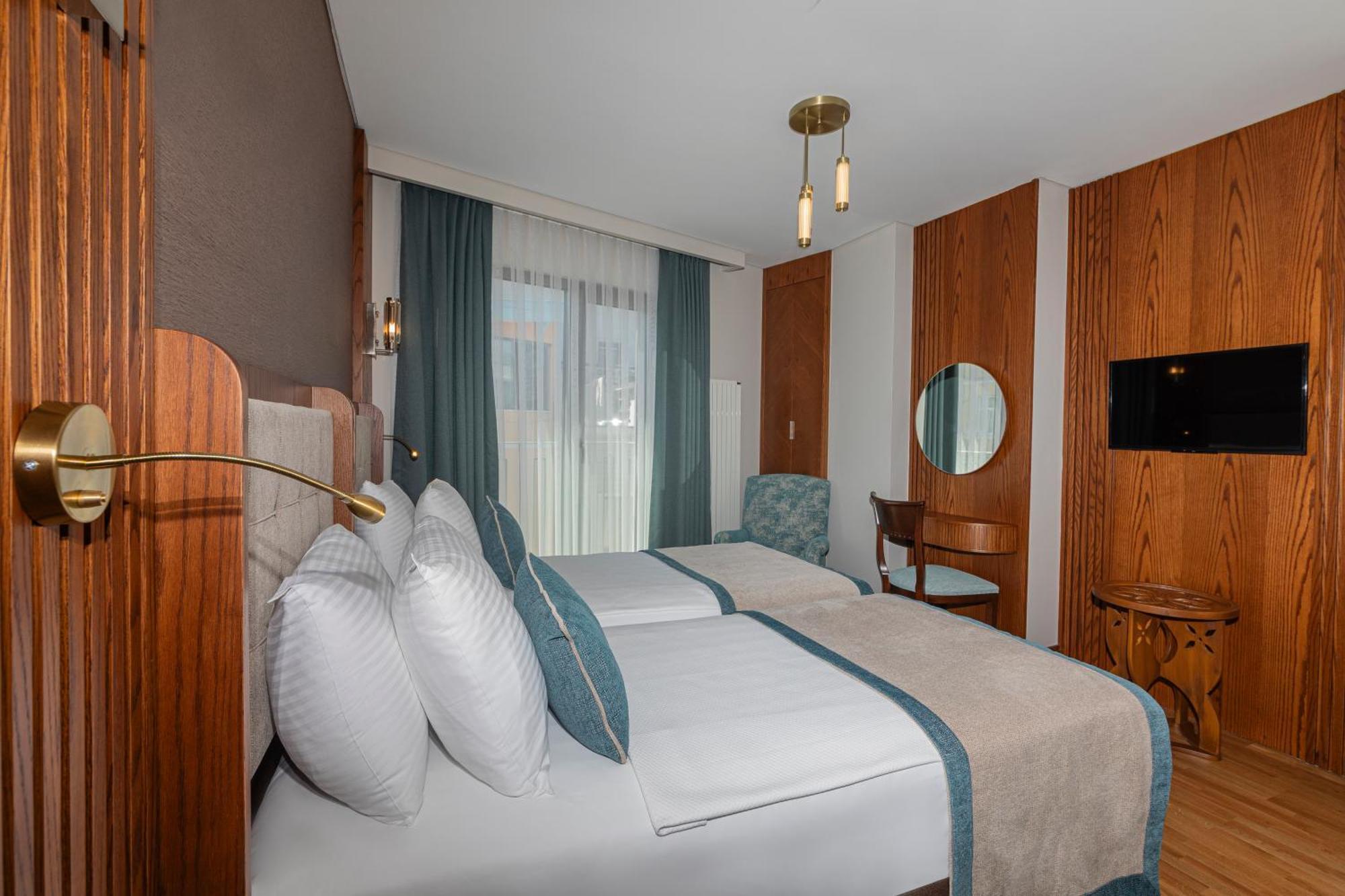 Triton 4* Istambul