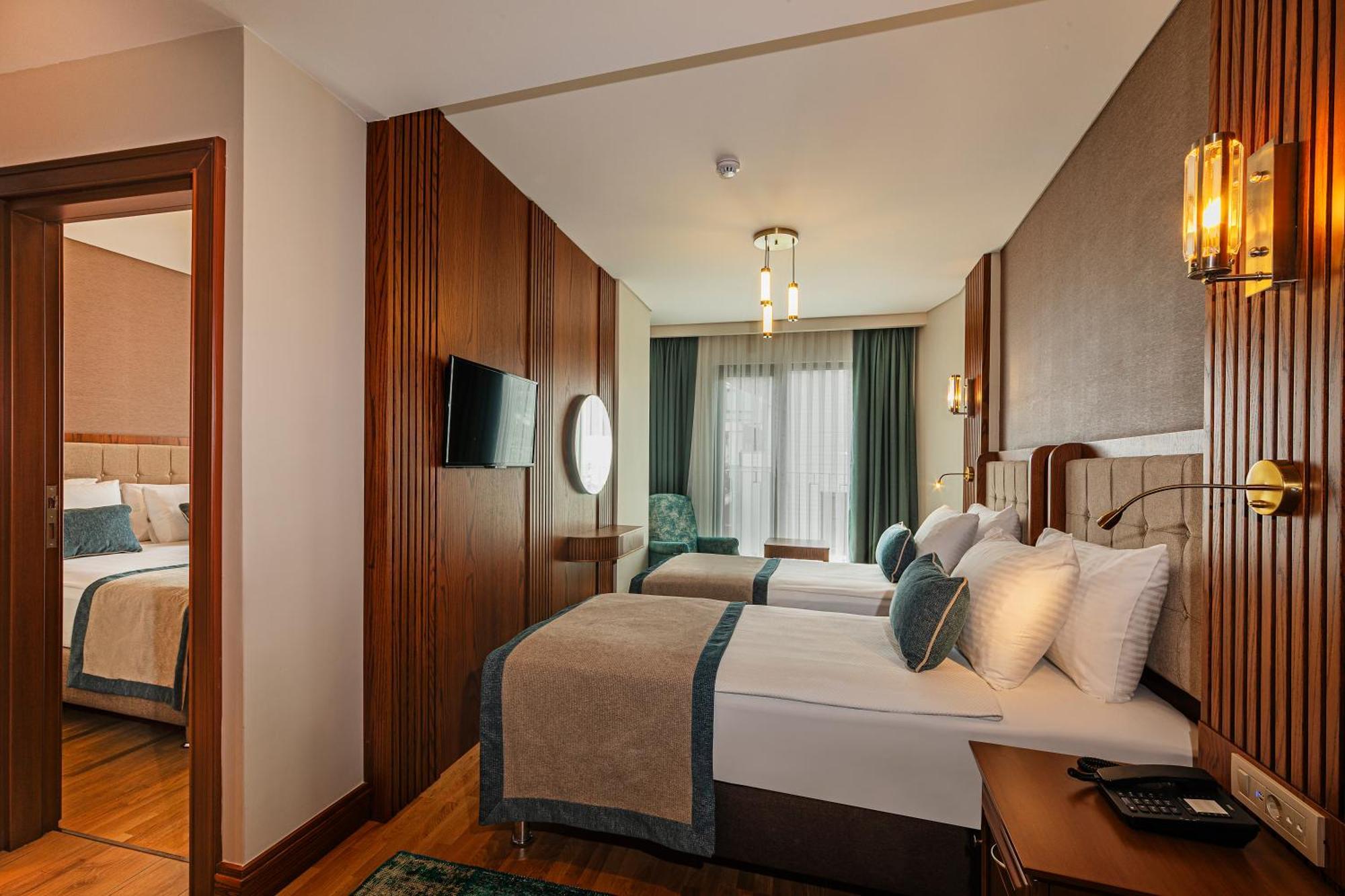 Triton 4* Istambul